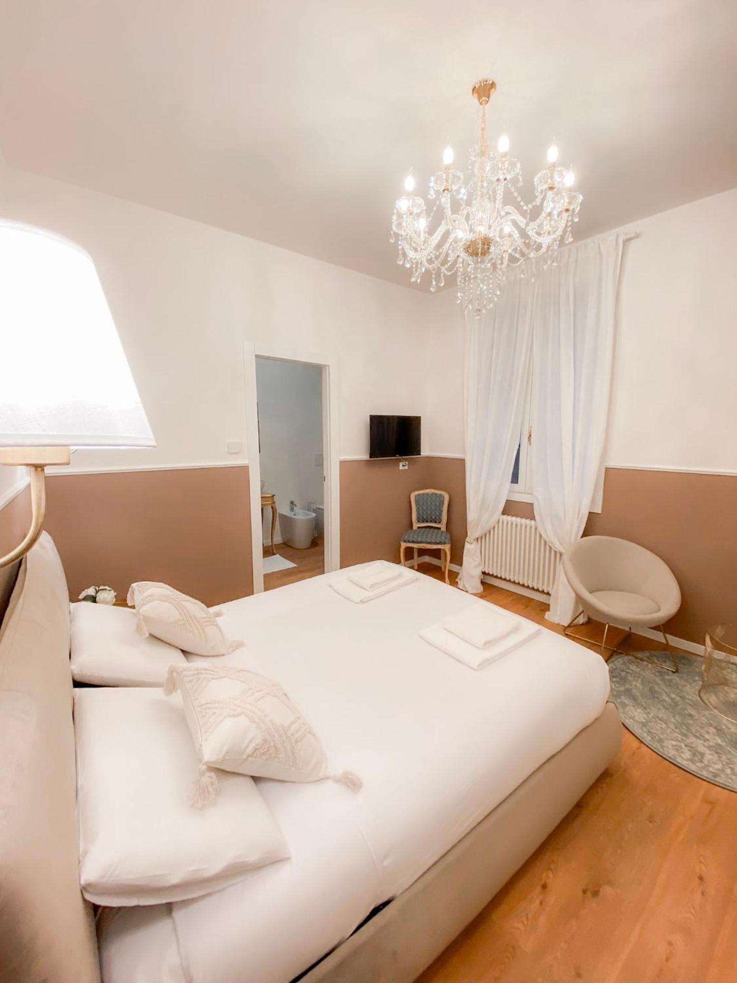 San Polo Luxury Suites In Veneţia Exterior foto
