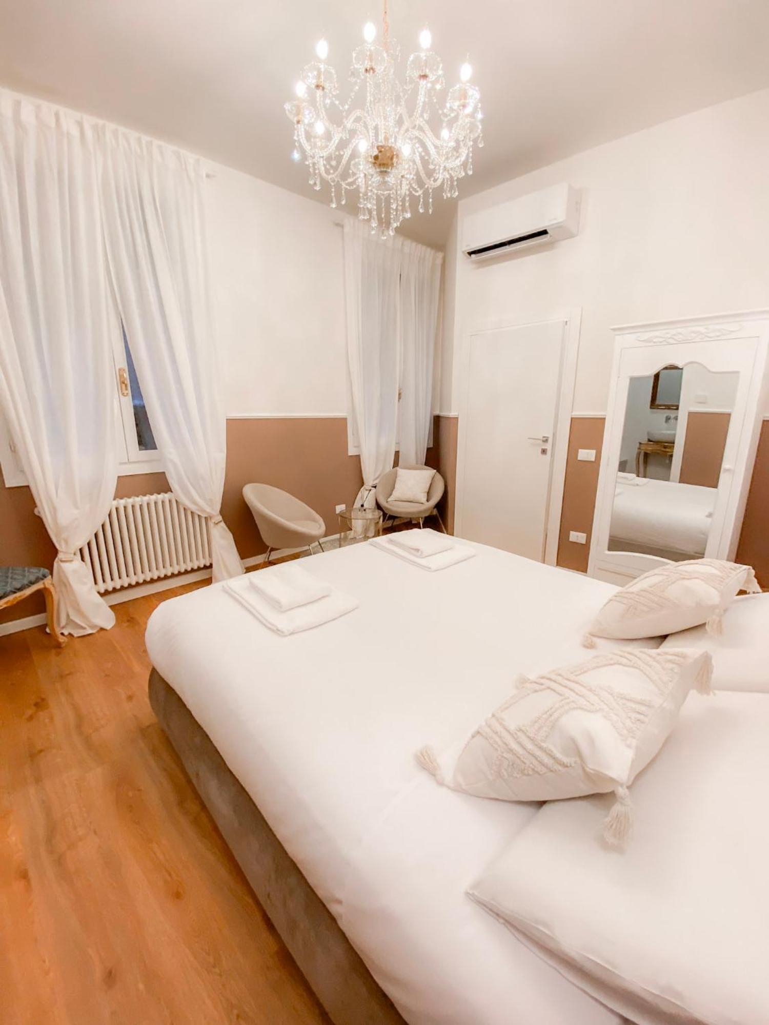 San Polo Luxury Suites In Veneţia Exterior foto